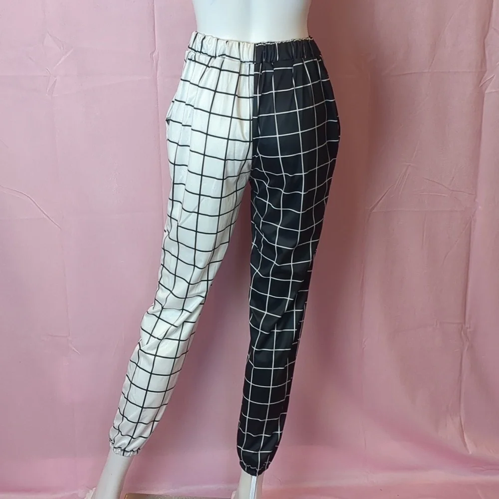 Black and White Two Tone Grid Print Color Block Jogger Pants with Pockets